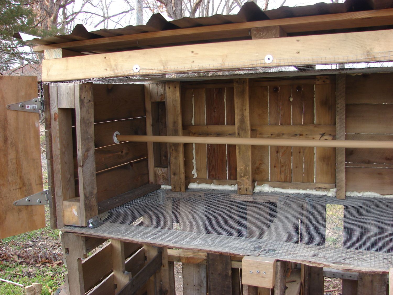 Flooring on a new Chicken Coop Is chicken wire OK - Page 2