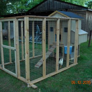 This is my coop I built.
 Hen House is 3'x4' with two laying nests.
the run is 6'x8'x6' tall.
