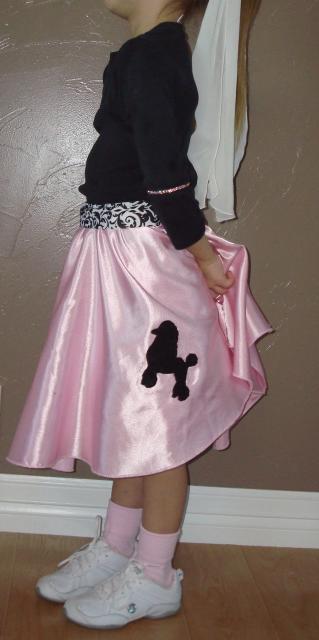 10987_poodleskirt_crop.jpg