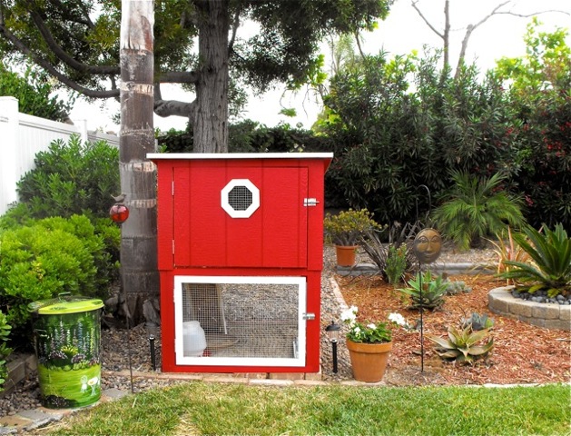 The Knotty Bird Company small chicken coop