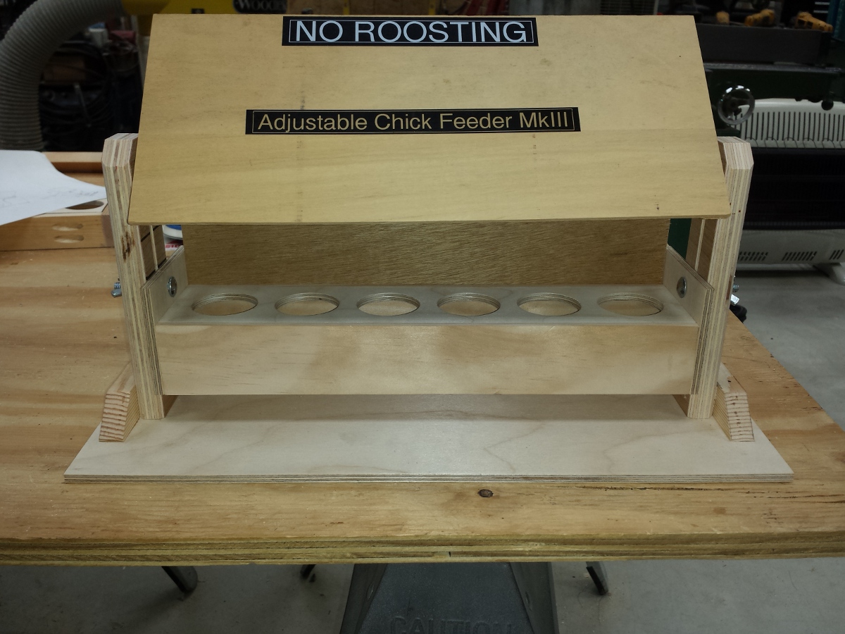 chick-feeder-mk3-10.jpg