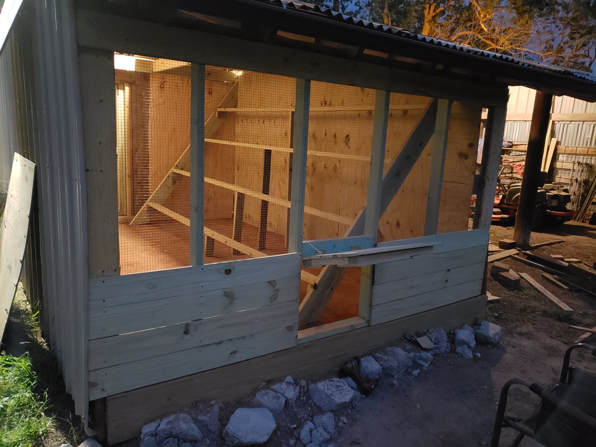 FATHERFORD's horse stall coop BackYard Chickens Learn How to Raise