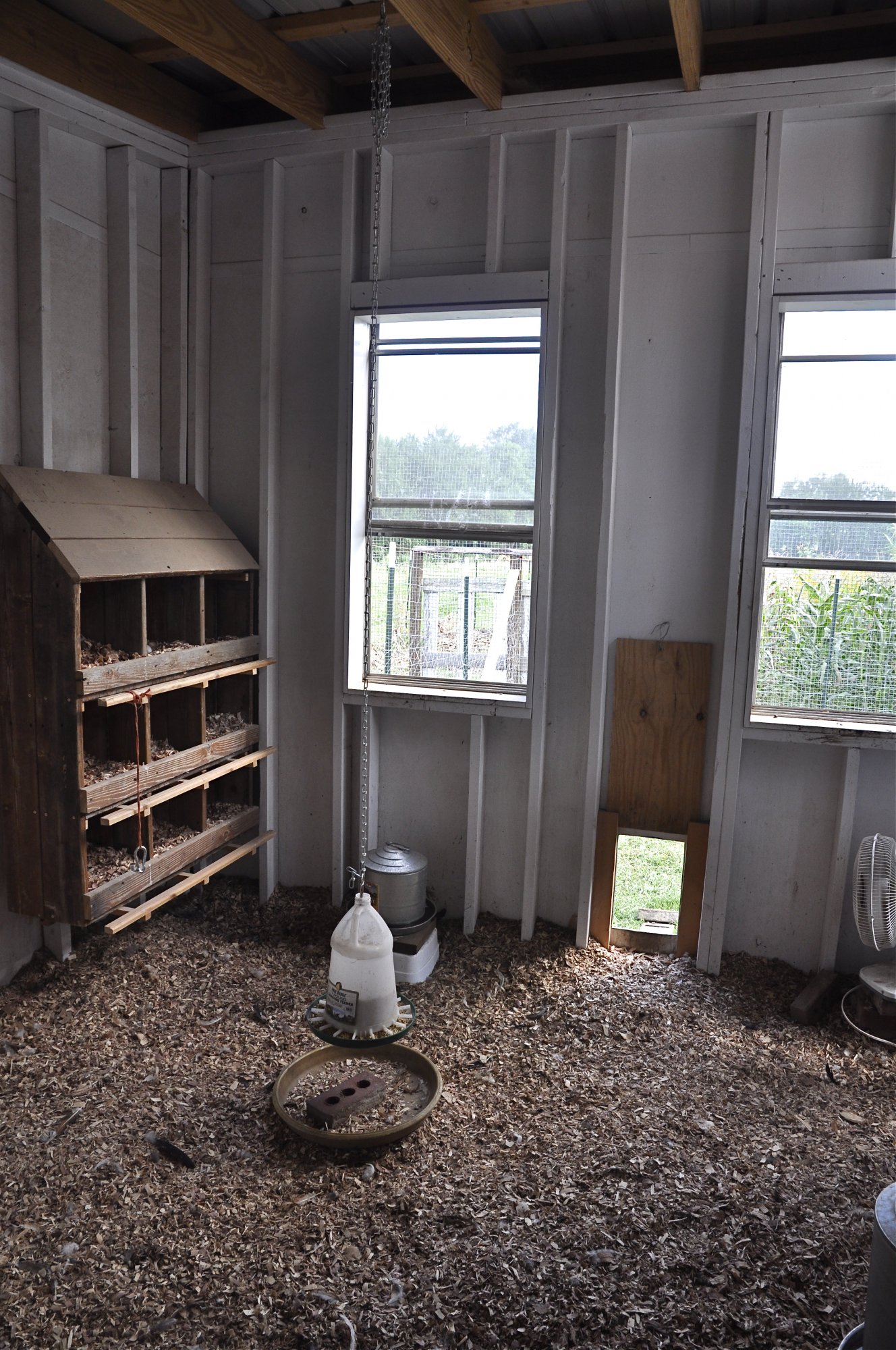 Half Monitor Style Coop and mini greenhouse BackYard Chickens Learn