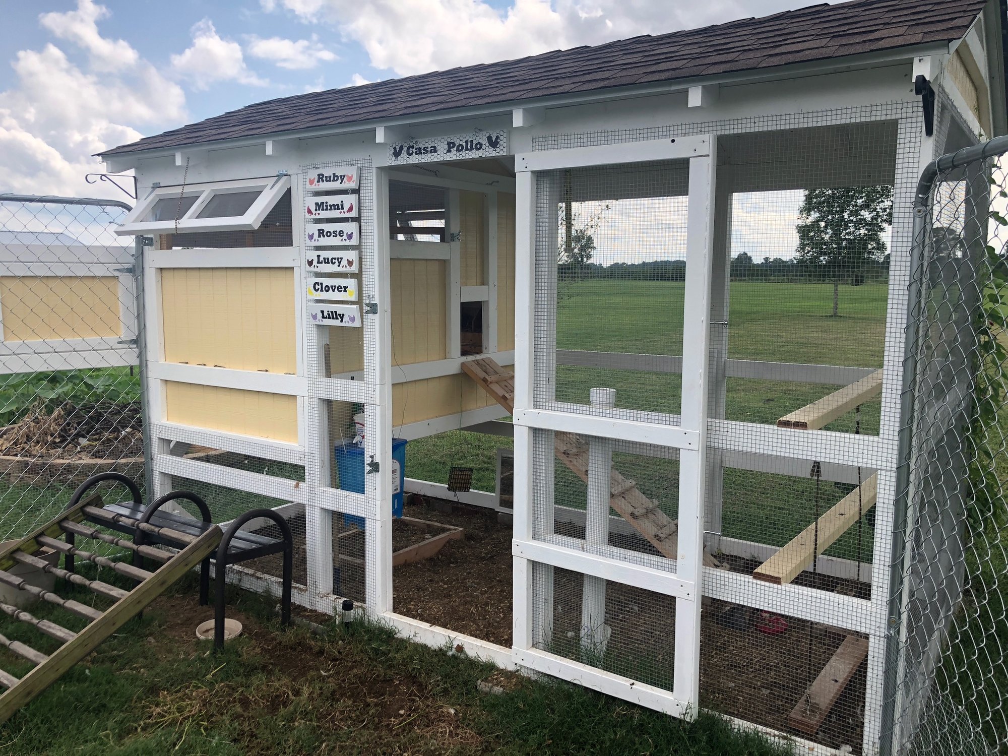 The Chicken Shanty - y720whi