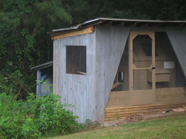 59089_002coop.jpg