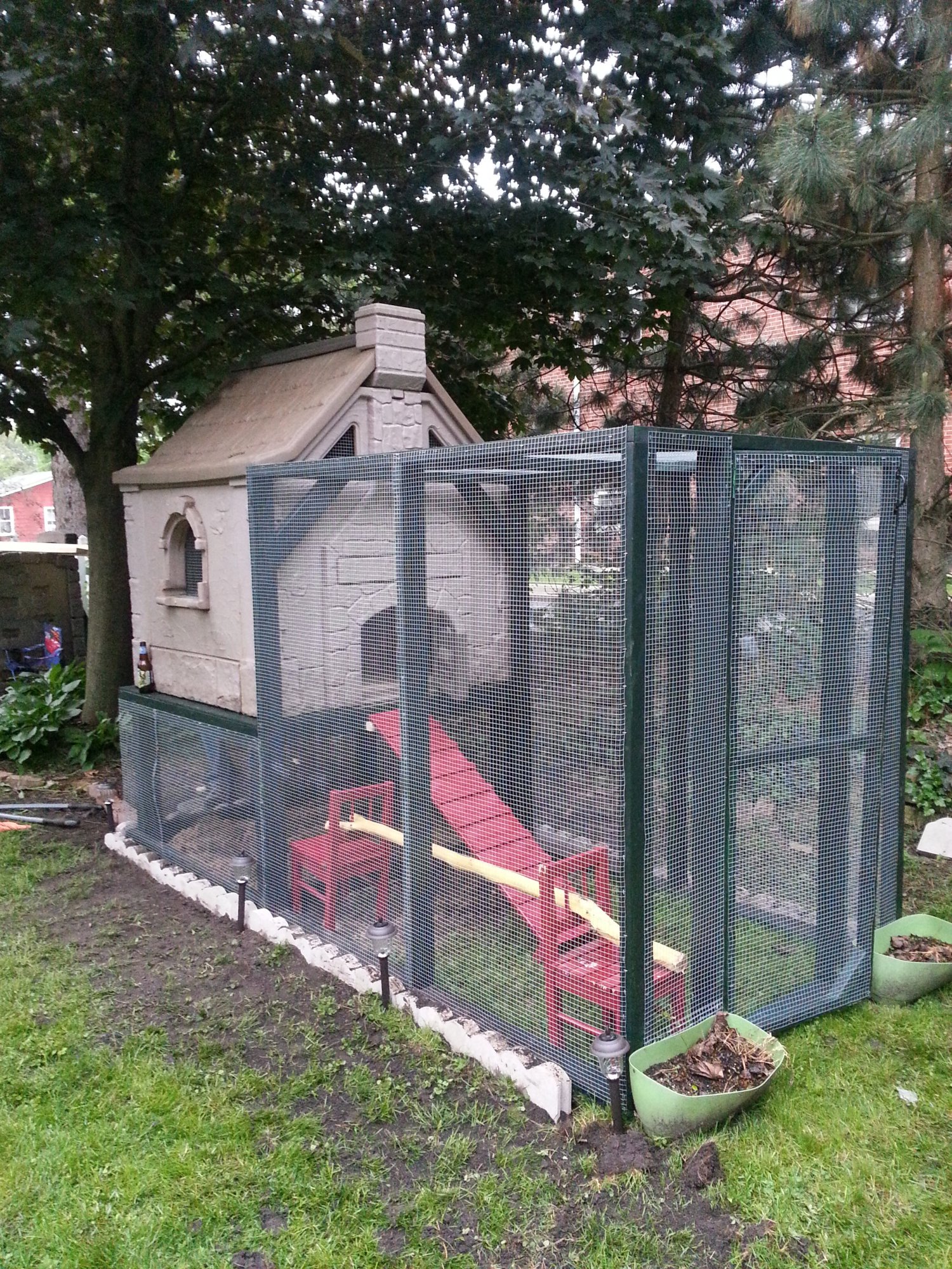 Suburban Chicken Cottage BackYard Chickens Learn How to Raise Chickens