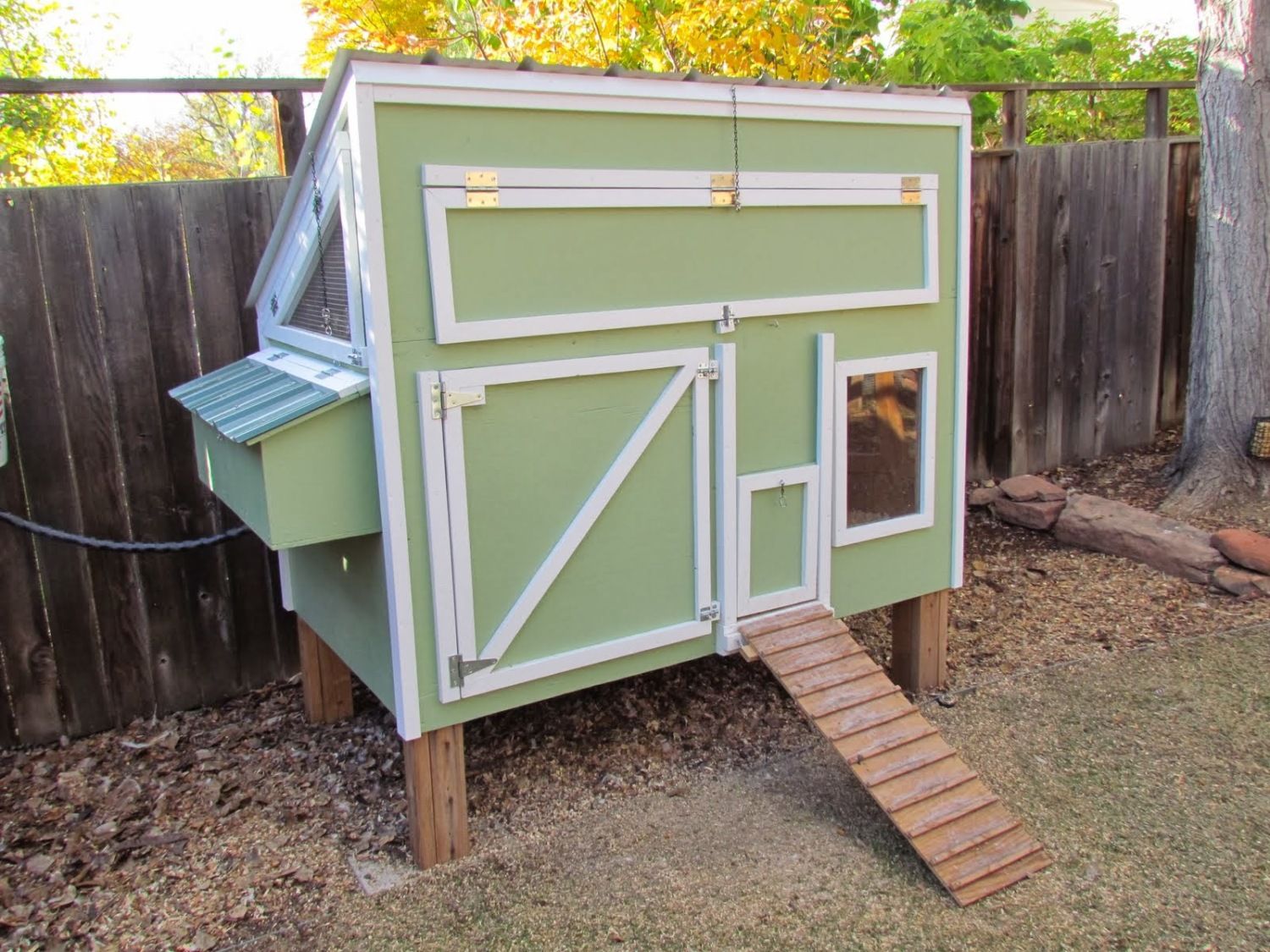 Recycled Chicken Coop! Mobile, Insulated, easy to clean, and only