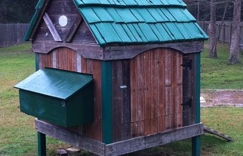 Chicken Coop from a Playhouse