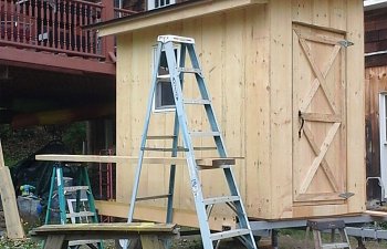 The Harried Homemaker's Duck House