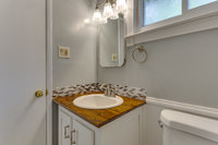 7706 Harwood Pl Springfield VA-print-052-29-Bathroom-4200x2800-300dpi.jpg