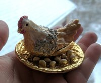 chicken hinged box.jpg