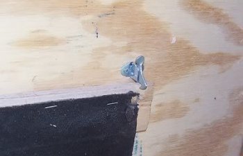 latch.jpg latch.jpg