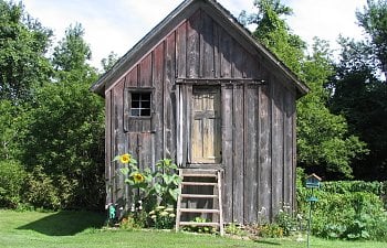 Old Barn Hollow -  The Allen Family Hobby Farm
