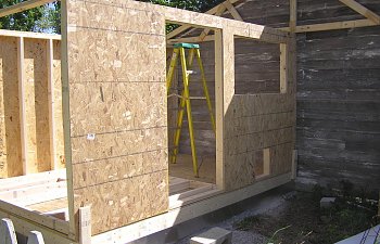 ChickenCoop006.jpg ChickenCoop006.jpg