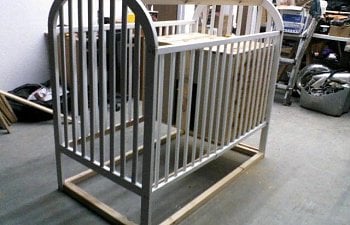 82226_coop_de_crib_1.jpg