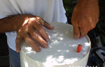 Automatic Chicken Waterer Made From 5 Gallon Bucket