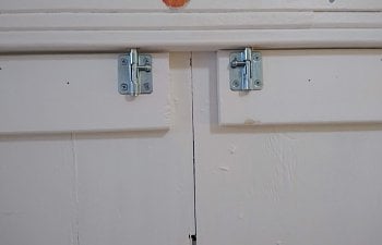 CO doors upper locks.jpg