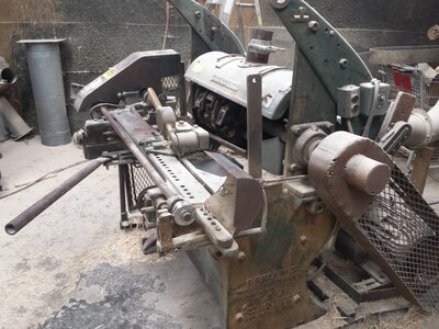 spoke-lathe-02.jpg