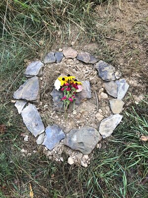 Dolly's Grave.jpg