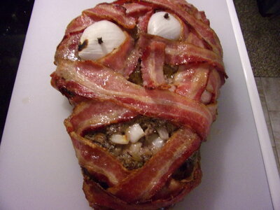Zombie meatloaf 2.JPG
