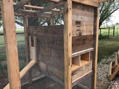 Reclaimed Wood Pallet Coop