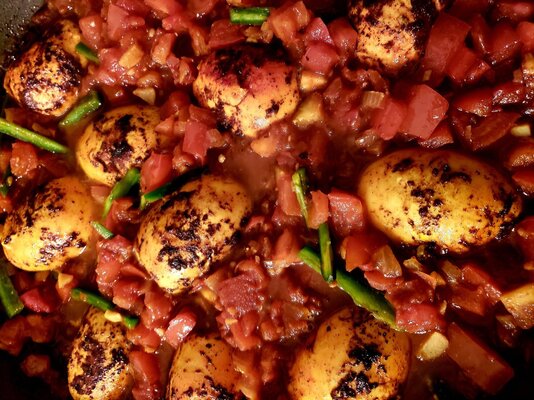ducj egg curry cropped.jpg