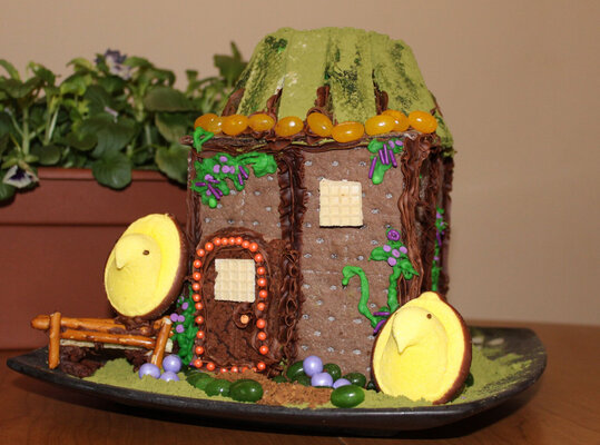 cropped_PeepFairyHouse2.jpg