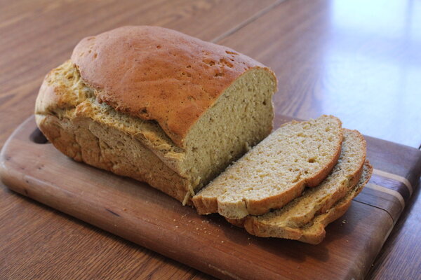 Gluten Free Bread (No Kneading Needed)