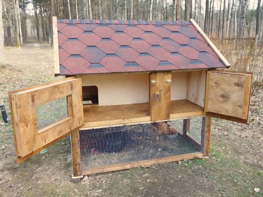 Completed Coop-Hutch 40.jpg Completed Coop-Hutch 40.jpg