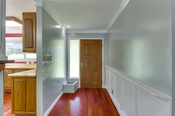 7706 Harwood Pl Springfield VA-small-013-4-Foyer-666x444-72dpi.jpg