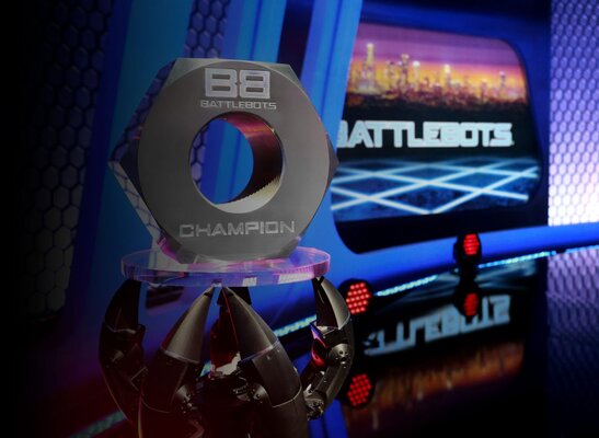 2021-Battlebots-trophy-stage-1-photography-Daniel-Longmire-1140x834.jpg