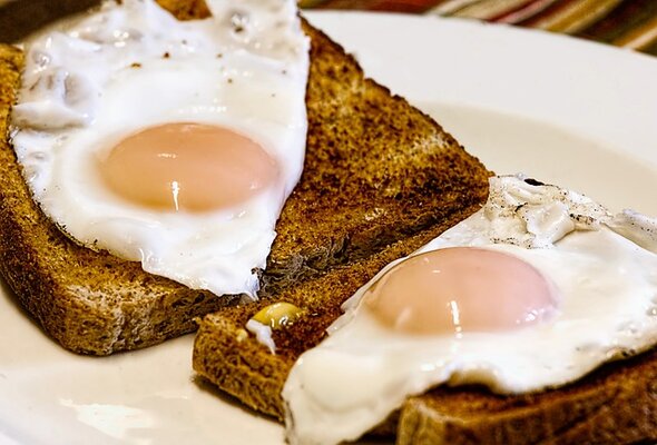 breakfast-gbc93b6f95_640.jpg