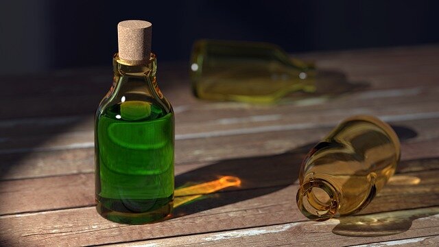 bottle-g45e9775a3_640.jpg
