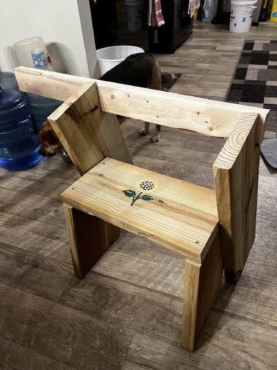 chicken chair.jpg