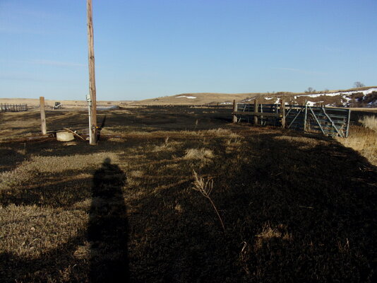 house next door 4-15 and fire april 16,2023 030.JPG