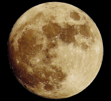 Moon IMG_0351.JPG