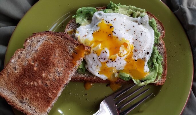 cropped_2021_egg_sandwich_3.jpg