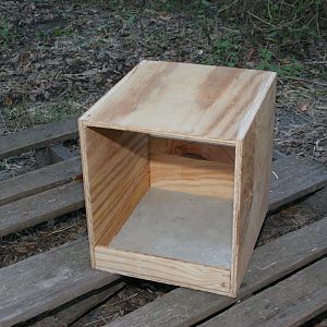 Single nest box