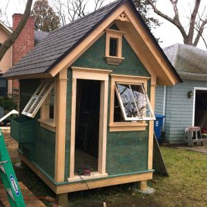 Coop to Date 12/20/2013. Plywood stained green until I can get to siding. Still working out door.