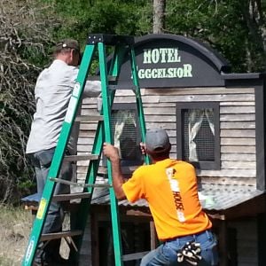 Painting the sign