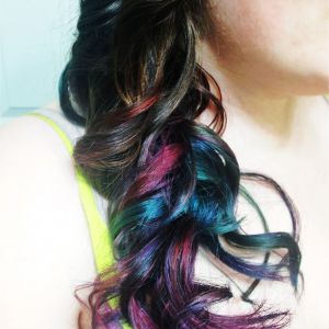 Fancy hair to spruce me up. This pregnancy is making me feel so dull...