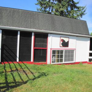 The Llamas housing is to the far right
