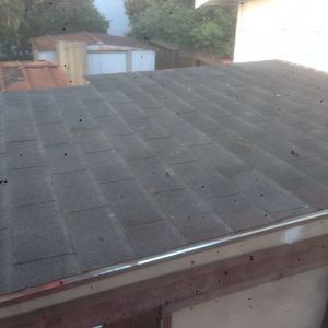 Roof shingles
