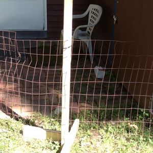 Portable paddock fence post