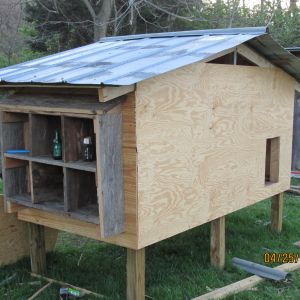 The Wyandottes Coop in construction egg box side