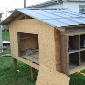 The Wyandottes Coop in construction egg box side