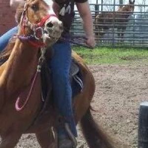 Cinny and I again runnin' barrels at a play day.