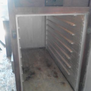 ONE INTERIOR PHOTO