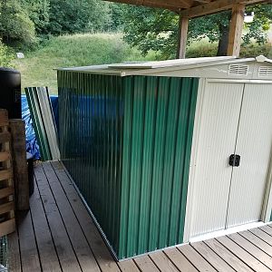 10' x 8' shed with closed doors
