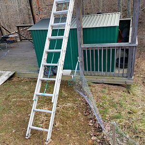 This is how the ladder was leaning to the roof